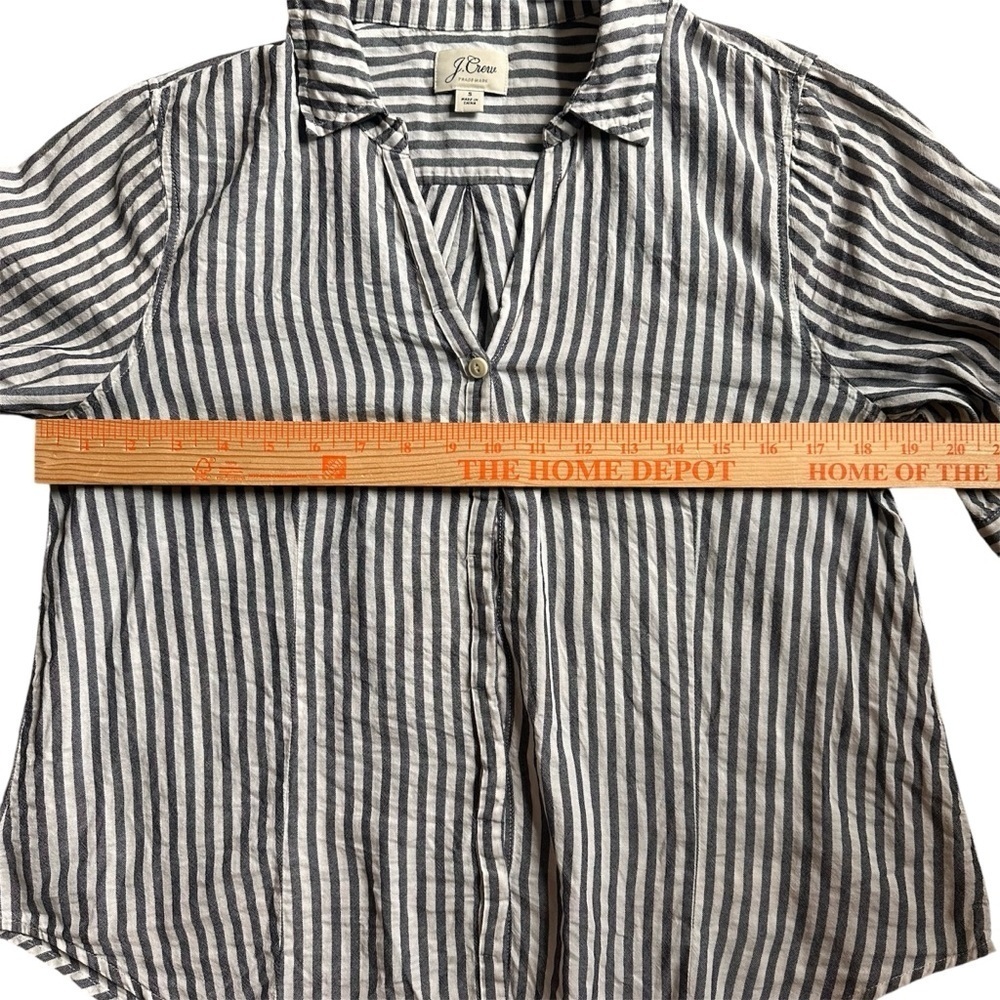 J.Crew Women’s Grey Blue Striped Cotton Button Front Blouse Shirt Small - Picture 3 of 8
